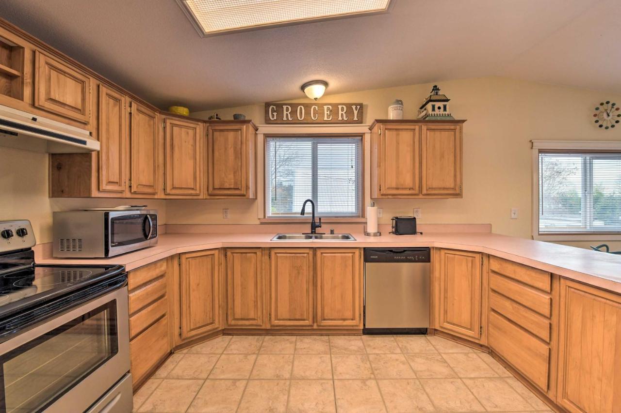 Cute Cottage With Deck Walk 115 Ft To Brewery And Cafe Poulsbo Exterior photo