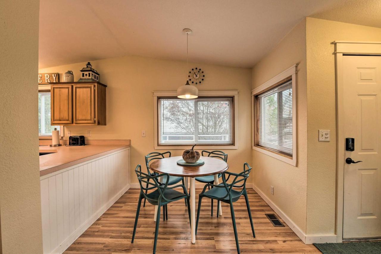 Cute Cottage With Deck Walk 115 Ft To Brewery And Cafe Poulsbo Exterior photo